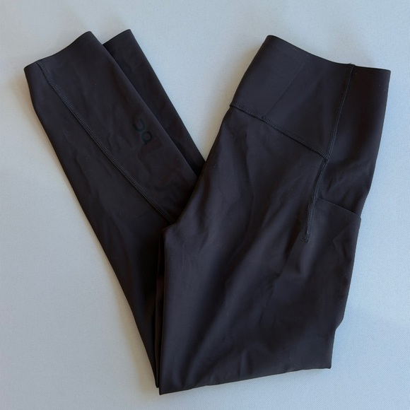 On Cloud Studio Tights 7/8 - Picture 7 of 8